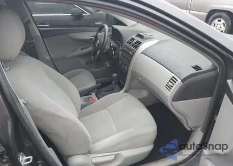 2013 Toyota Corolla L z USA, uszkodzony, nr VIN 2T1BU4EEXDC046004